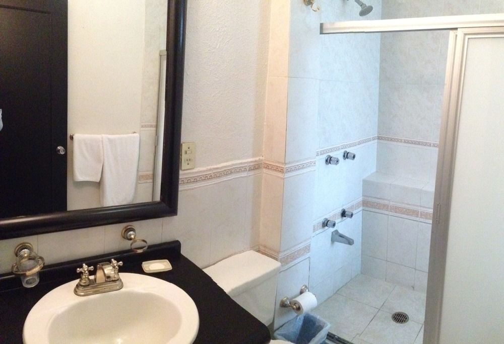 Grupo Kings Suites - Horacio 1525 Мехіко Екстер'єр фото